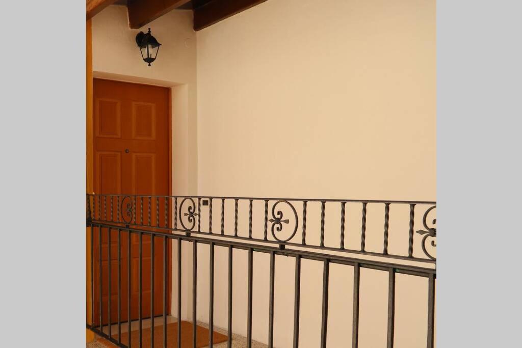 La Casa In Via Della Torre Appartement Modena Buitenkant foto
