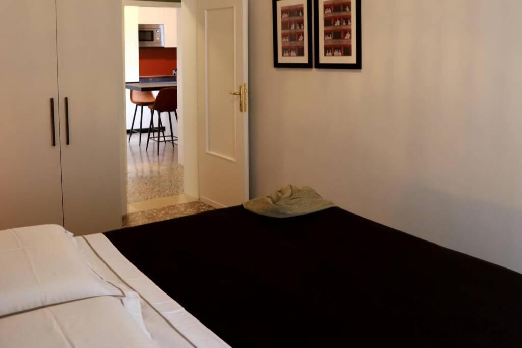 La Casa In Via Della Torre Appartement Modena Buitenkant foto